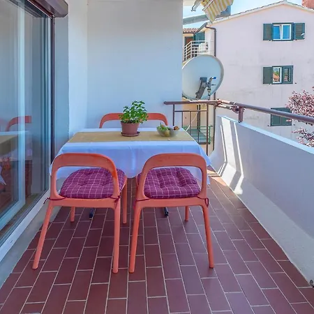 Awesome In With Kitchen Daire *